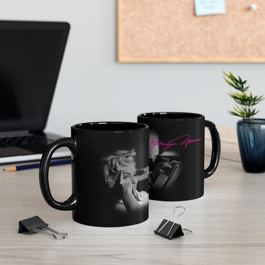 Marilyn Monroe 11oz Mug - Hot Pink Autograph