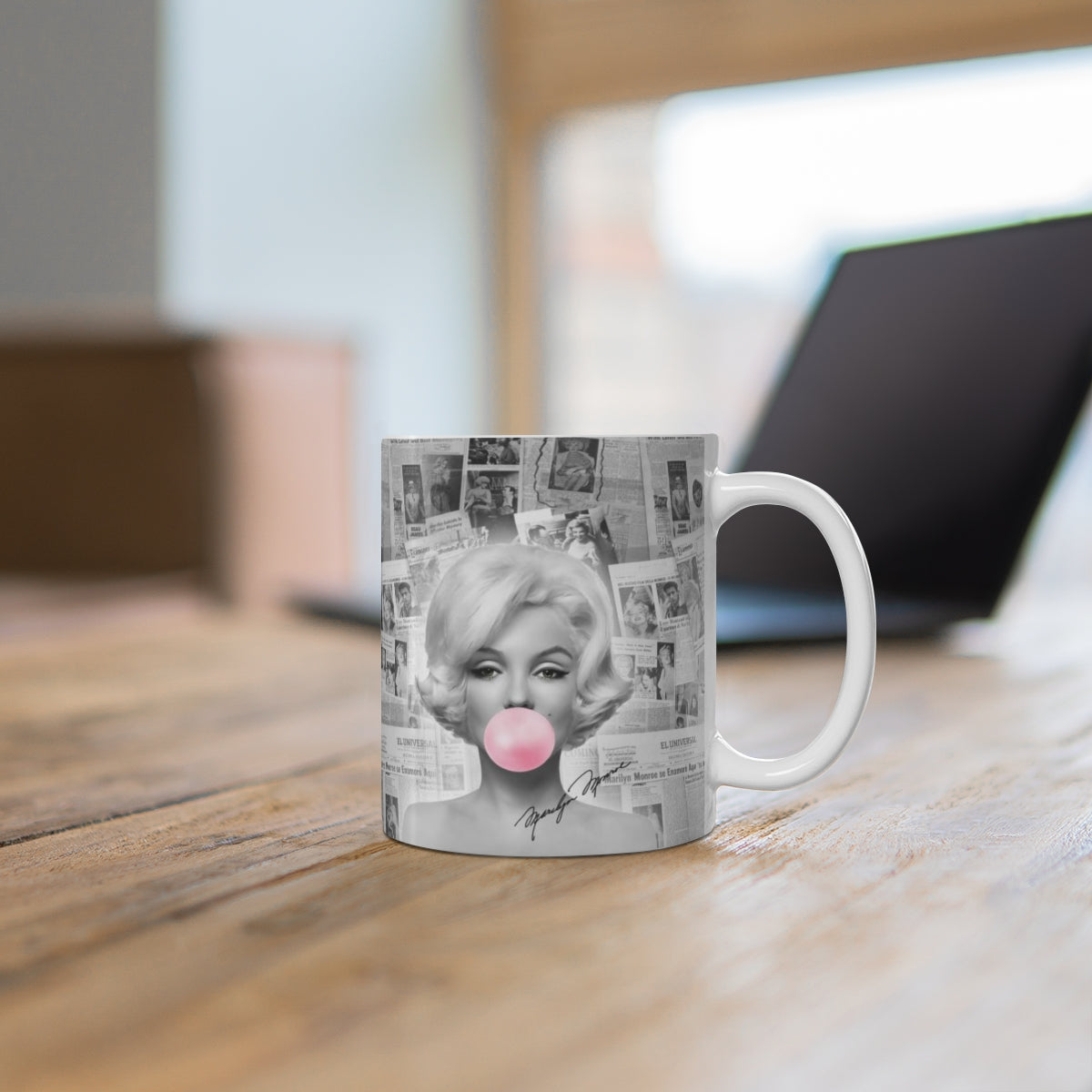 Marilyn Monroe Mug Mug 11oz - Marilyn Bubblegum Pink International News Bag