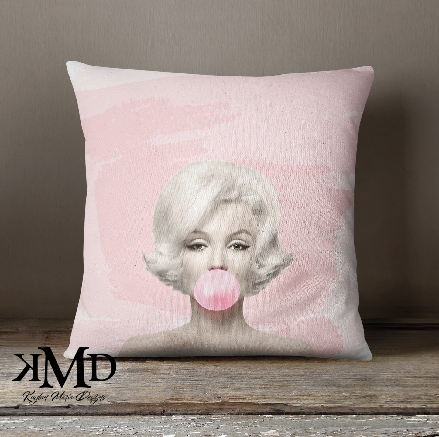 Personalized Marilyn Monroe Bubblegum Pillow - Pink