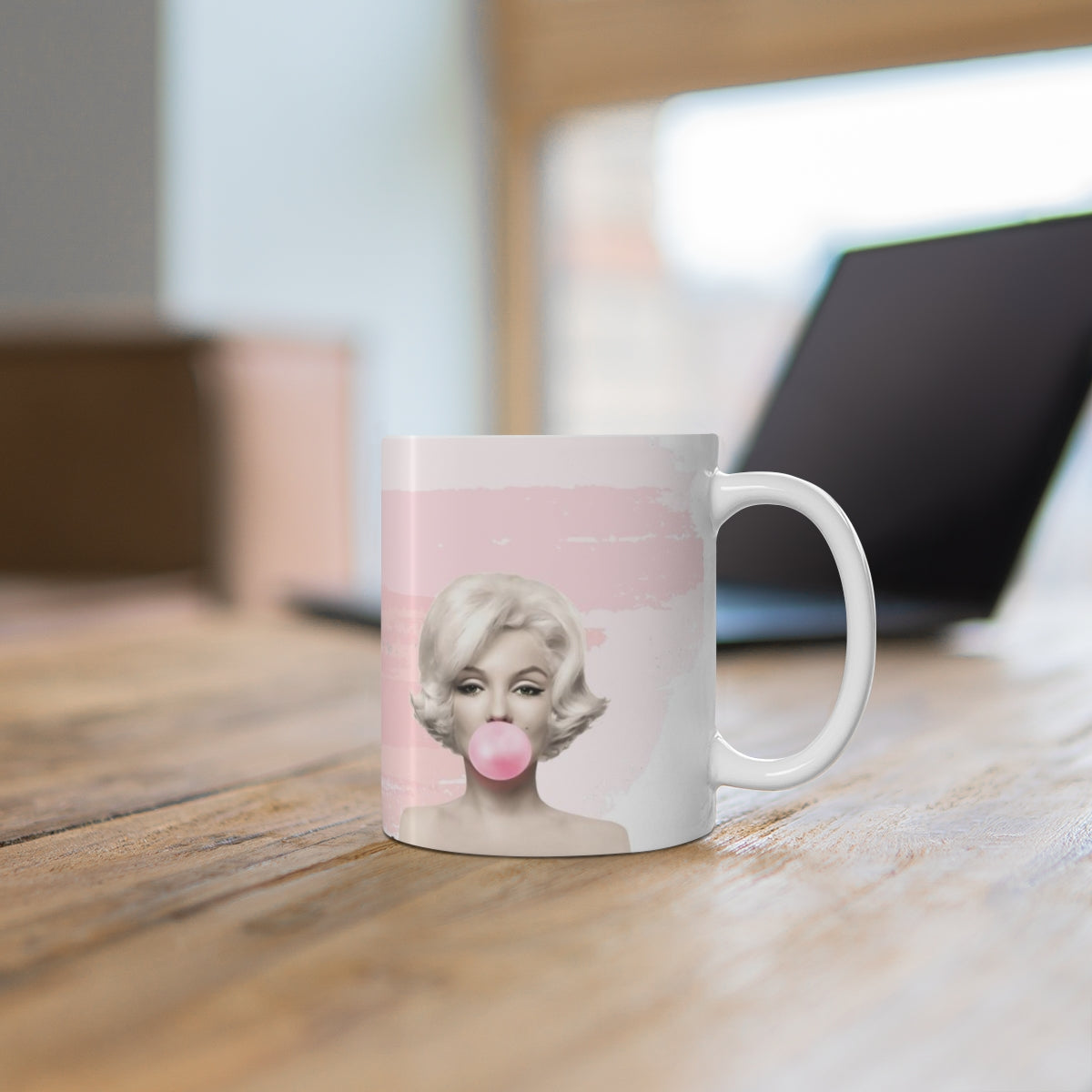 Marilyn Monroe Bubblegum Mug 11oz